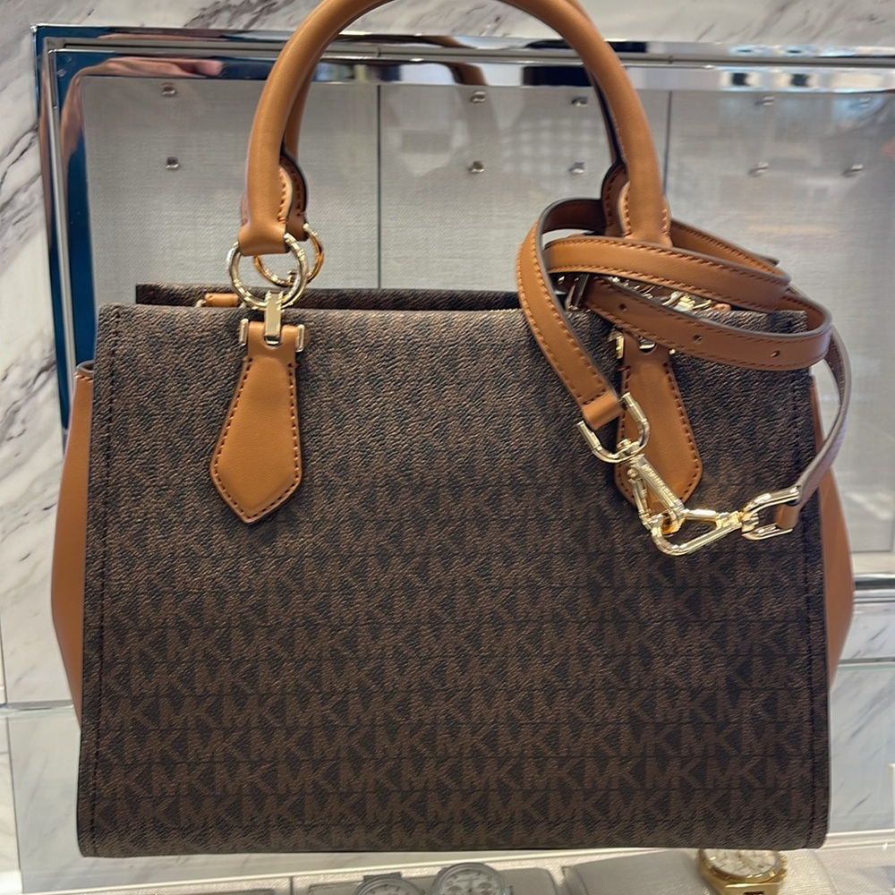 MICHAEL KORS Marilyn Md Signature Logo Convertible Satchel Crossbody
Brown/Acorn - Picture 5 of 16